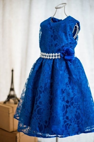 vestido de renda infantil azul