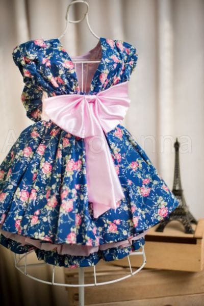 Vestido infantil floral com laço