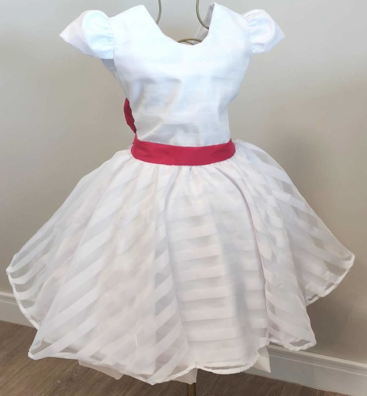 Vestido Infantil Branco Com Lao Vermelho